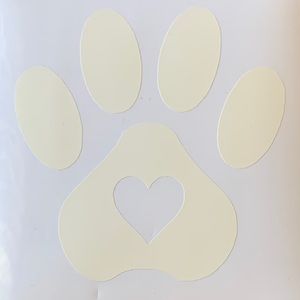 Animal Paw with heart in the Center, Decal.